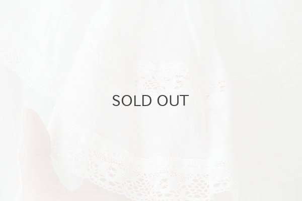 画像9: 80ボイル レースピンタックラッフルケープ衿ブラウス (WH)