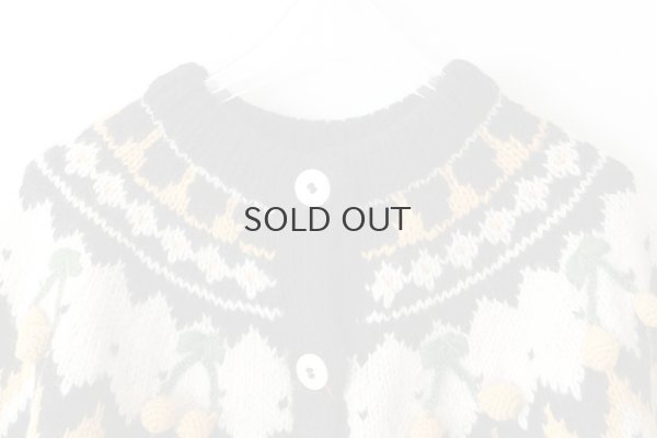 画像3: ネパールハンドニット 求心さくらんぼ刺繍カーディガン (BK)