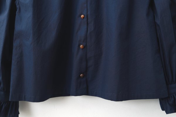 画像5: 50コーマブロード スクエア襟ギャザーブラウス (NV)