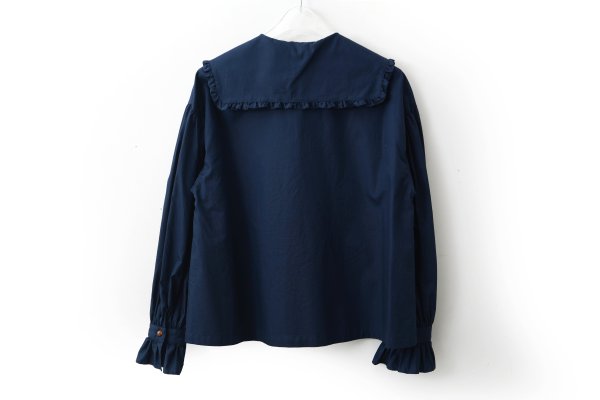 画像2: 50コーマブロード スクエア襟ギャザーブラウス (NV)