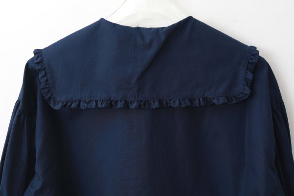 画像9: 50コーマブロード スクエア襟ギャザーブラウス (NV)
