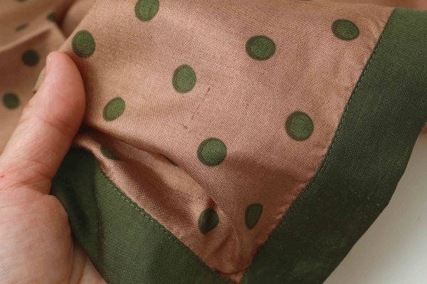 画像4: Khadi Silk Polka dots Print Tassel Scarf (C.BR)