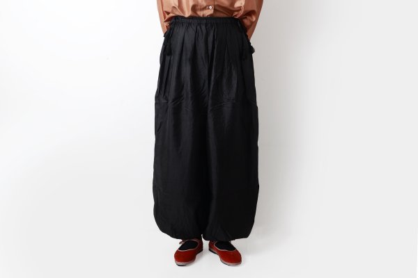 画像10: Khadi Silk Tuck Gather Balloon Pants (BK)