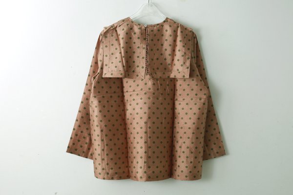 画像2: Khadi Silk Polka dots Print Back Button Sailor Blouse (C.BR)