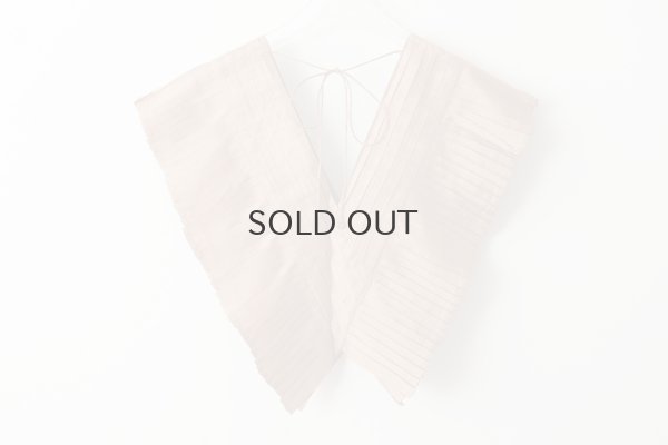 画像2: Khadi Silk Tuck Ruffle Collar (C.BR)