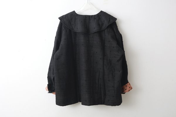 画像2: Khadi Thick Silk & Embroidery Round Collar Blouson (BK)