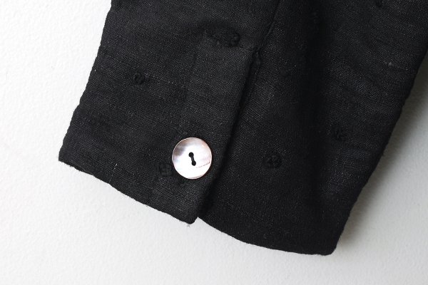 画像13: Khadi Thick Silk & Embroidery Round Collar Blouson (BK)