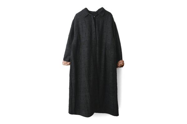 画像1: Khadi Thick Silk & Embroidery Qilting Coat (BK)