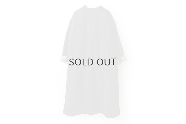 画像2: Khadi Thick Silk & Embroidery Qilting Coat (BK)