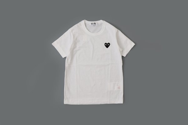 画像1: 【Women's】PLAY T-SHIRT BLACK HEART (WH)