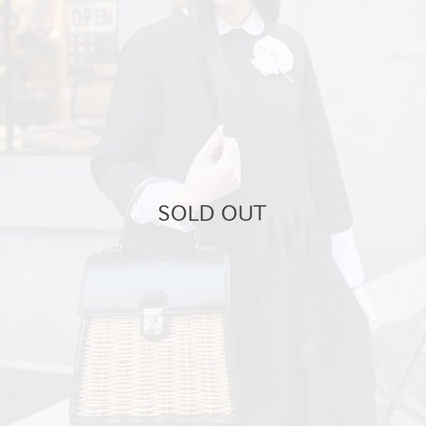 画像17: ウールギャバ ノーカラーワンピース (BK)