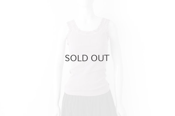 マネキン着用は、お色違いのVIOLETTAです。