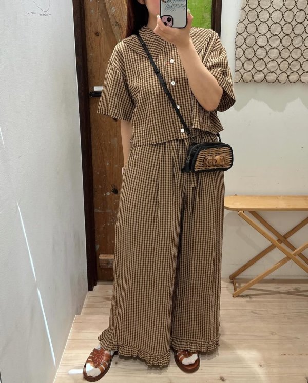 画像10: ドビーギンガム 裾フリルイージーパンツ (BK)