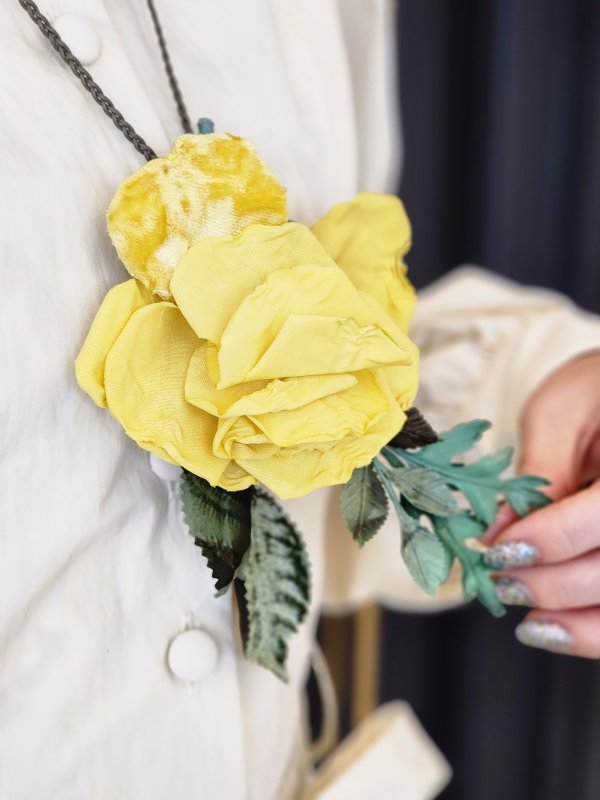 画像10: rose corsage pendant (YW)