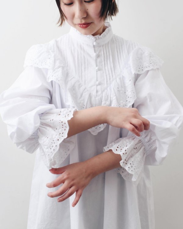 画像22: 別注!! スタンドカラーレースブラウス (WH)