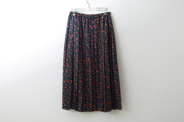 画像2: イチゴプリントプリーツスカート (NV)