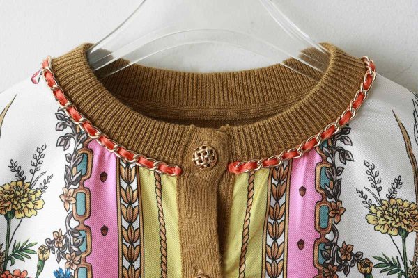 画像4: スカーフ柄カーディガン (YW)