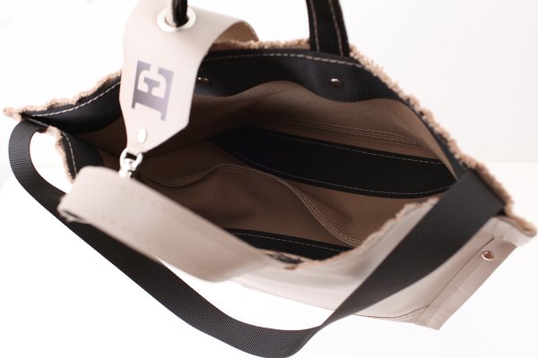 画像9: 8号キャンバス PVC・Y字トート  (16536:GYBK)