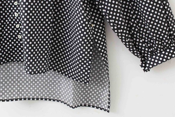 画像9: ボタンブラウス・ ドットローンブラウス（BK）