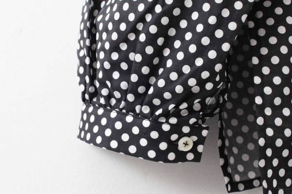 画像7: ボタンブラウス・ ドットローンブラウス（BK）