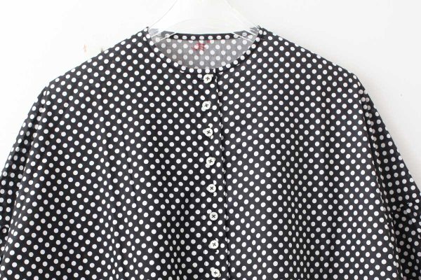 画像3: ボタンブラウス・ ドットローンブラウス（BK）