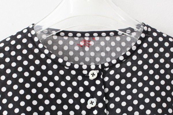 画像4: ボタンブラウス・ ドットローンブラウス（BK）