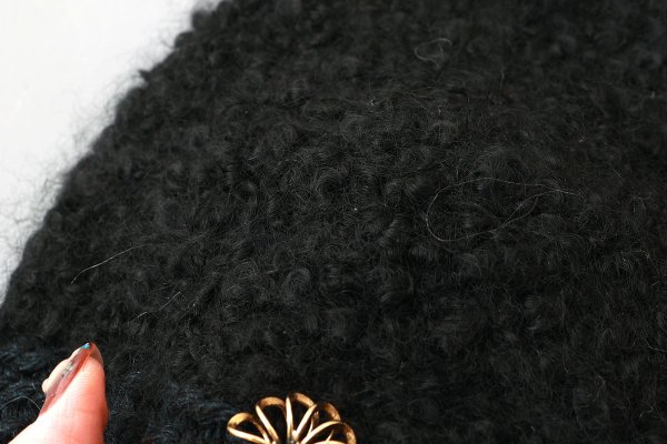 画像5: 別注!! モヘアループ 耳当て付きニットクロッシェ (BK:花型ボタン)