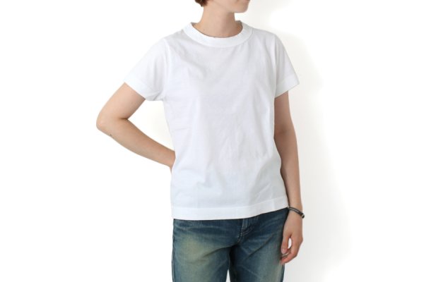 モデルは身長166cm Mサイズ着用