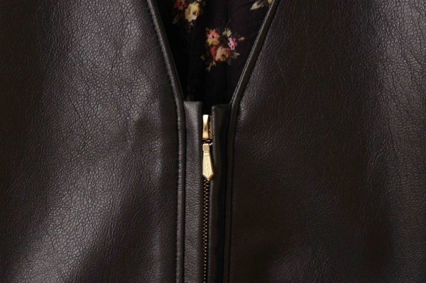 画像4: dry leather vest (BK)