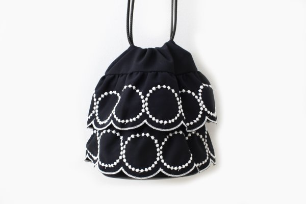 画像1: 【先行予約・5月上旬】tambourine canelé pochette (AES9370:NV)