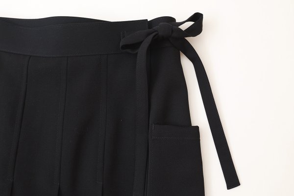 画像4: ウールギャバ後染めラッププリーツスカート (NV)