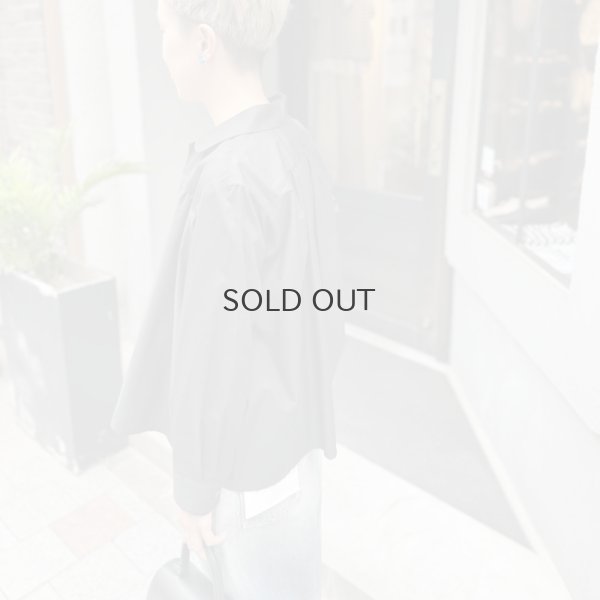 画像13: 丸襟ギャザーブラウス (BK)