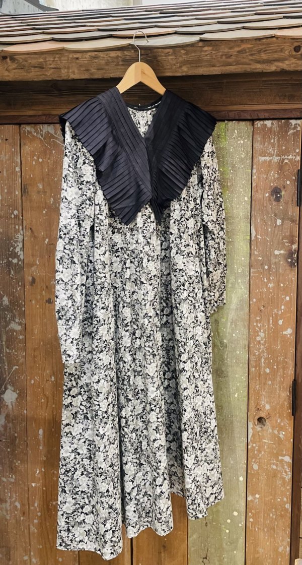 画像16: Khadi Silk Tuck Ruffle Collar (BK)