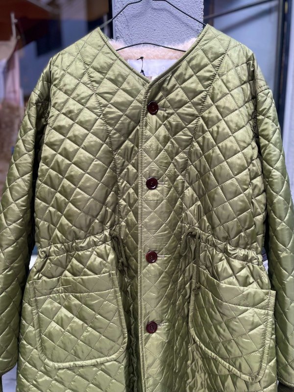 画像2: エステルタフタキルティングノーカラーコート(KH)