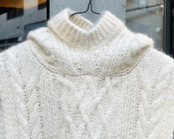 画像2: BOTONER モヘヤアラン柄 フード付きベスト (IV)