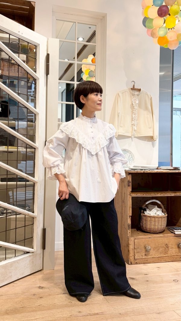 画像29: 別注!! スタンドカラーレースブラウス (WH)