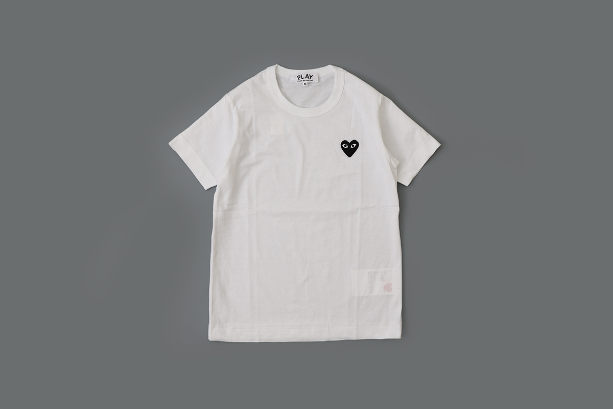 【Women's】PLAY T-SHIRT BLACK HEART (WH)