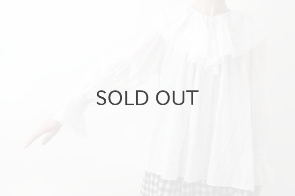 画像14: 80ボイル レースピンタックラッフルケープ衿ブラウス (WH) (14)