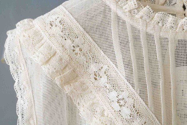 画像5: コットンメッシュ レースノースリーブブラウス (IV) (5)