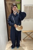 画像13: ライトオンスデニム フリルセーラージャンプスーツ (NV) (13)