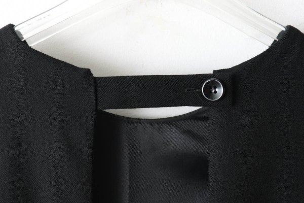 画像7:  2 / 60 サキソニー プリーツワンピース (BK) (7)