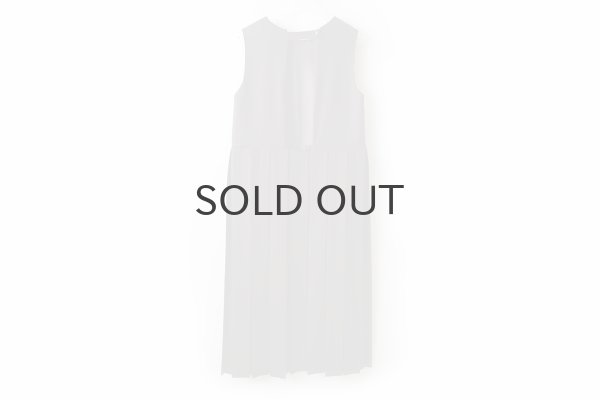 画像2:  2 / 60 サキソニー プリーツワンピース (BR) (2)