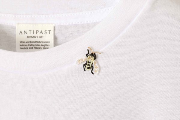 画像4: Cotton Frice T-shirts with Bee (KNT252H:WH) (4)