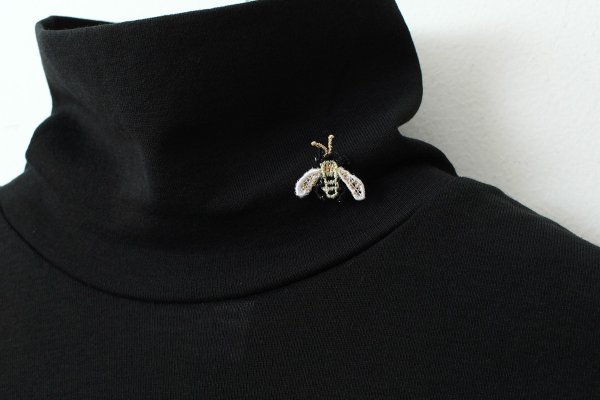 画像3: Cotton Frice Turtleneck T-shirts with Bee KNT28H (BK) (3)