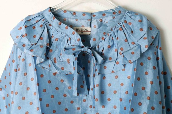 画像4: Khadi Silk Polka dots Print Frill Flare Blouse (DBL) (4)