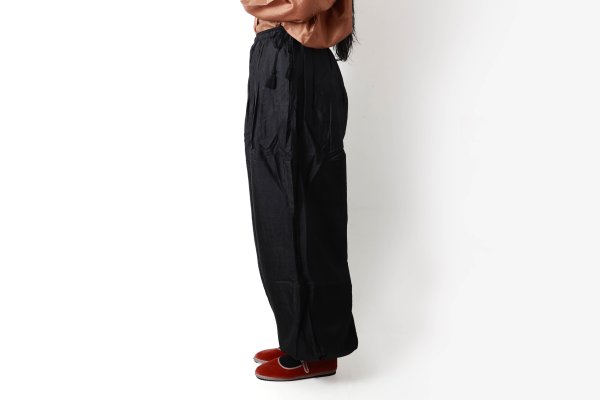 画像11: Khadi Silk Tuck Gather Balloon Pants (BK) (11)
