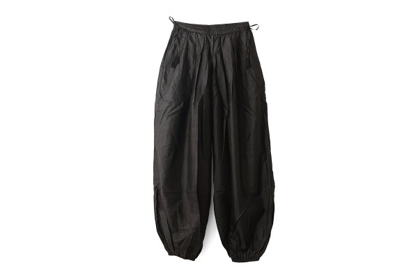 画像1: Khadi Silk Tuck Gather Balloon Pants (BK) (1)