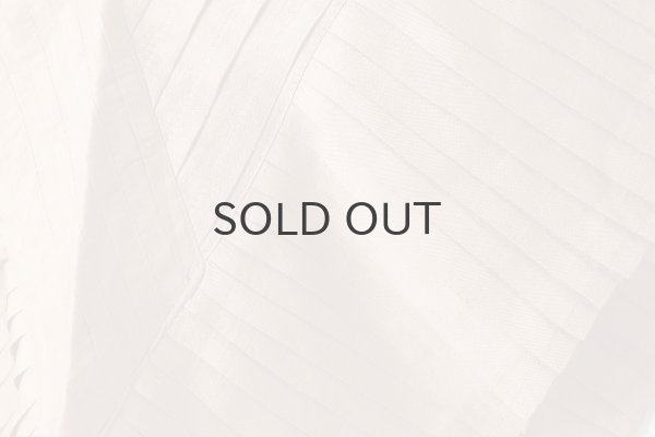 画像3: Khadi Silk Tuck Ruffle Collar (C.BR) (3)