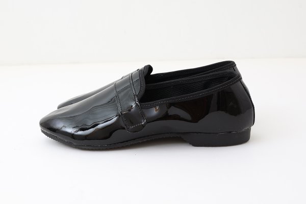 画像2: WHOLECUT STRAP PATENT (BK) (2)