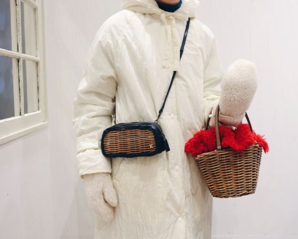 画像11: 【再入荷予約・1月下旬】牛ソフト籐付き長財布 E金具 (BK） (11)